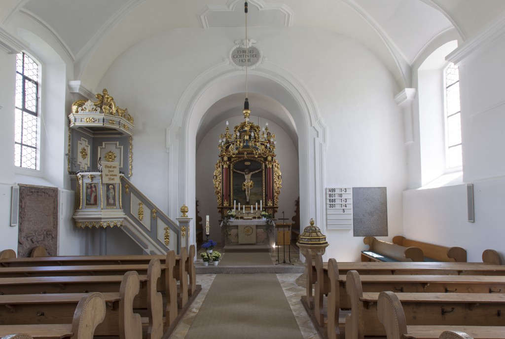 Blick ins Kirchenschiff (Foto Stefan Gruber)